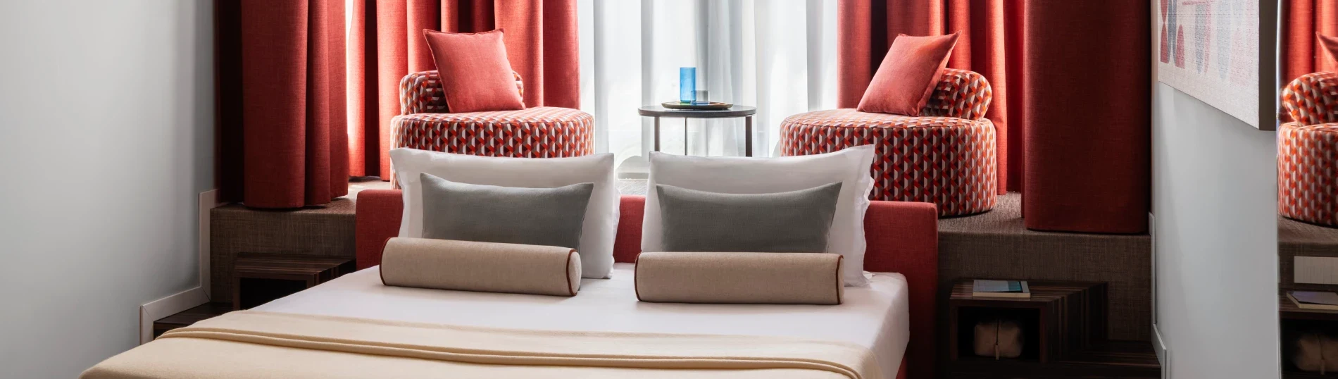 Double bed and armchairs by the window - Parioli Cube Hotel, BZAR hotels in Rome